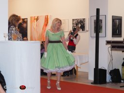 Fashion Show in der Contemplor Galerie Wien am 14. 03. 2024